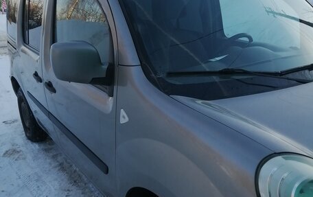Renault Kangoo II рестайлинг, 2011 год, 555 000 рублей, 9 фотография
