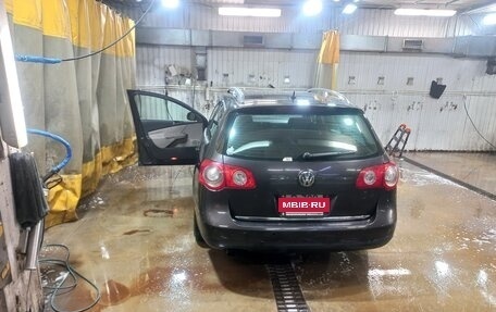 Volkswagen Passat B6, 2005 год, 530 000 рублей, 5 фотография