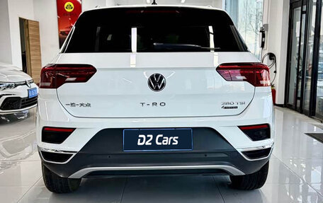 Volkswagen T-Roc I, 2021 год, 2 050 000 рублей, 7 фотография