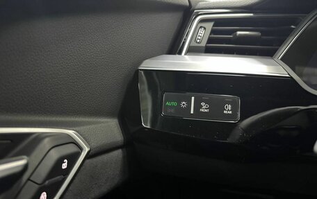 Audi e-tron Sportback I, 2022 год, 5 699 000 рублей, 19 фотография