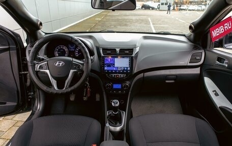 Hyundai Solaris II рестайлинг, 2011 год, 755 000 рублей, 16 фотография