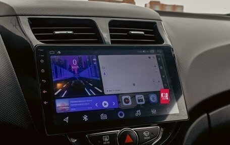 Hyundai Solaris II рестайлинг, 2011 год, 755 000 рублей, 14 фотография