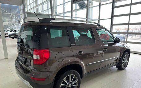 Skoda Yeti I рестайлинг, 2017 год, 1 599 900 рублей, 6 фотография