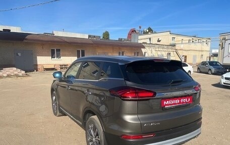 Geely Atlas, 2023 год, 1 550 000 рублей, 2 фотография