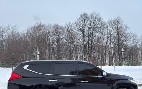 Mitsubishi Pajero Sport III рестайлинг, 2020 год, 3 950 000 рублей, 3 фотография