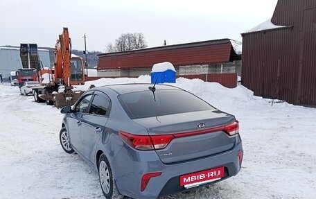 KIA Rio IV, 2017 год, 1 100 000 рублей, 3 фотография