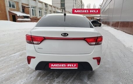 KIA Rio IV, 2018 год, 1 350 000 рублей, 4 фотография