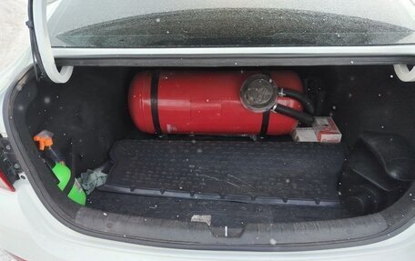 KIA Rio IV, 2018 год, 1 350 000 рублей, 8 фотография