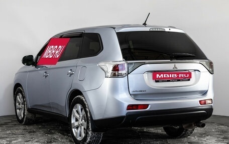 Mitsubishi Outlander III рестайлинг 3, 2013 год, 1 149 000 рублей, 7 фотография