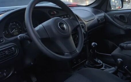 Chevrolet Niva I рестайлинг, 2018 год, 740 000 рублей, 7 фотография