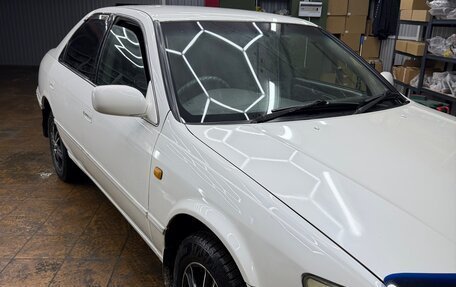 Toyota Camry, 1998 год, 450 000 рублей, 4 фотография