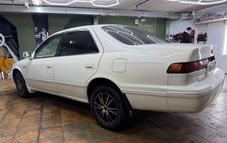 Toyota Camry, 1998 год, 450 000 рублей, 5 фотография