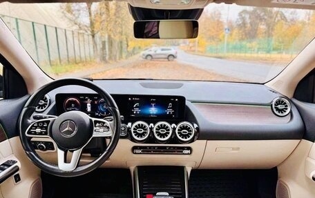 Mercedes-Benz GLA, 2023 год, 2 900 000 рублей, 9 фотография