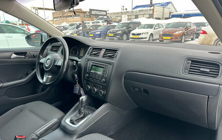 Volkswagen Jetta VI, 2014 год, 1 200 000 рублей, 26 фотография