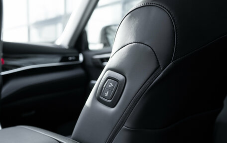 Toyota Highlander, 2025 год, 5 690 000 рублей, 31 фотография