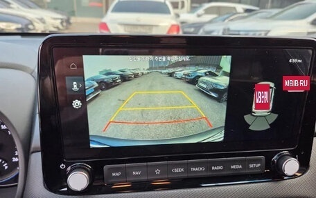 Hyundai Kona I, 2022 год, 1 950 000 рублей, 10 фотография