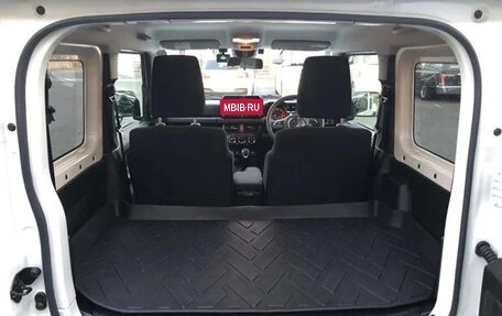 Suzuki Jimny, 2022 год, 1 600 000 рублей, 23 фотография