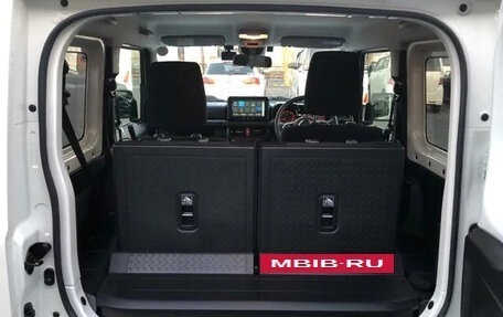 Suzuki Jimny, 2022 год, 1 600 000 рублей, 24 фотография