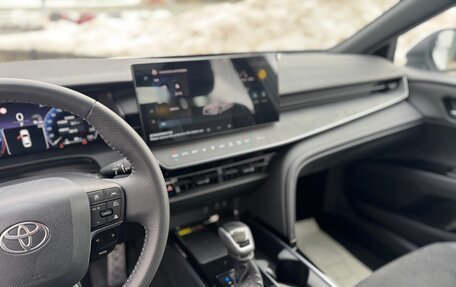 Toyota Camry, 2024 год, 4 300 000 рублей, 7 фотография