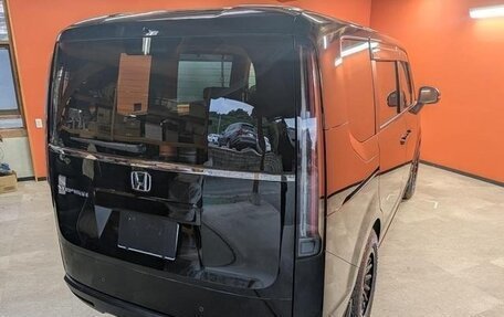 Honda Stepwgn, 2023 год, 2 555 000 рублей, 4 фотография