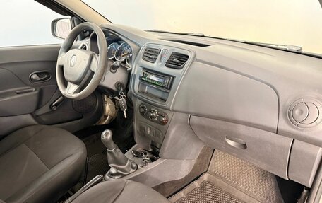 Renault Logan II, 2018 год, 549 000 рублей, 10 фотография