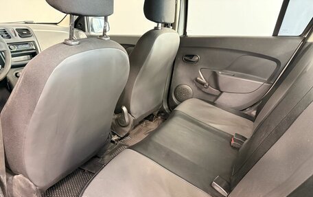 Renault Logan II, 2018 год, 549 000 рублей, 11 фотография