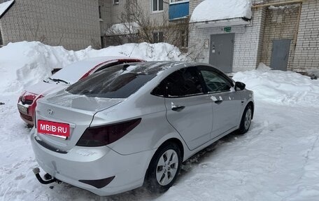 Hyundai Solaris II рестайлинг, 2014 год, 820 000 рублей, 3 фотография