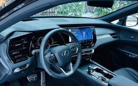 Lexus RX IV рестайлинг, 2023 год, 8 950 000 рублей, 7 фотография