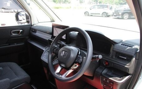 Honda Stepwgn, 2022 год, 2 352 000 рублей, 8 фотография