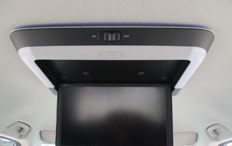 Honda Stepwgn, 2022 год, 2 352 000 рублей, 18 фотография