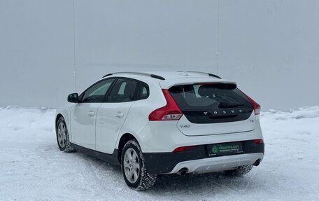 Volvo V40 Cross Country I, 2017 год, 1 730 000 рублей, 7 фотография