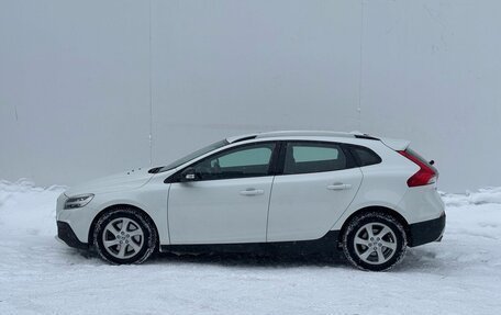 Volvo V40 Cross Country I, 2017 год, 1 730 000 рублей, 8 фотография
