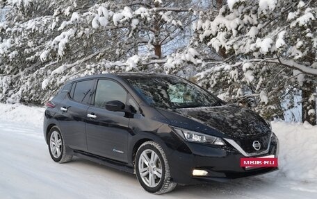 Nissan Leaf II, 2018 год, 1 700 000 рублей, 4 фотография