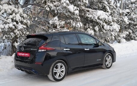 Nissan Leaf II, 2018 год, 1 700 000 рублей, 12 фотография