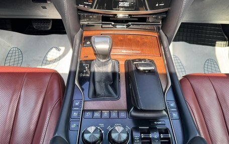 Lexus LX III, 2017 год, 6 990 000 рублей, 4 фотография