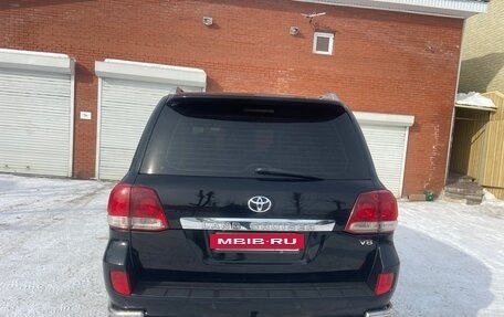 Toyota Land Cruiser 200, 2011 год, 3 150 000 рублей, 6 фотография