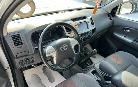Toyota Hilux VII, 2013 год, 2 249 000 рублей, 11 фотография