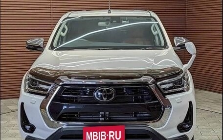 Toyota Hilux VIII, 2022 год, 4 400 000 рублей, 3 фотография