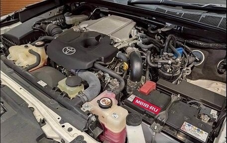 Toyota Hilux VIII, 2022 год, 4 400 000 рублей, 14 фотография