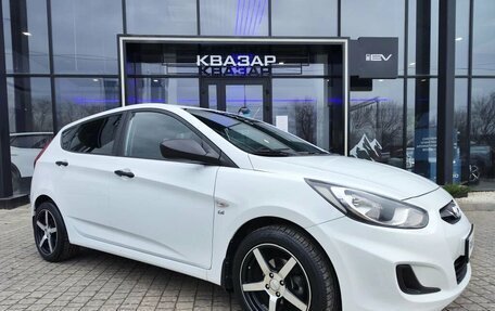 Hyundai Solaris II рестайлинг, 2014 год, 849 000 рублей, 3 фотография