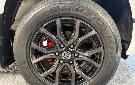 Toyota Hilux VIII, 2022 год, 4 500 000 рублей, 8 фотография