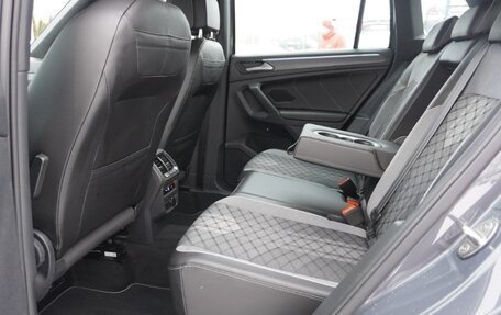 Volkswagen Tiguan II, 2022 год, 2 950 000 рублей, 8 фотография