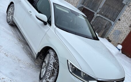 Volkswagen Passat B8 рестайлинг, 2015 год, 1 595 000 рублей, 7 фотография