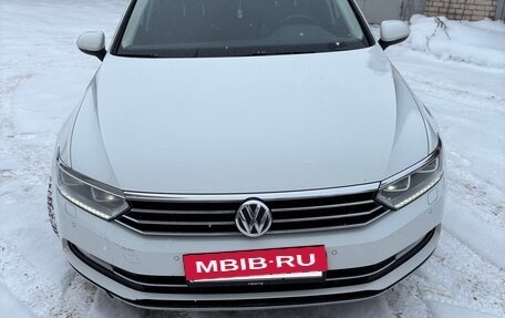Volkswagen Passat B8 рестайлинг, 2015 год, 1 595 000 рублей, 4 фотография