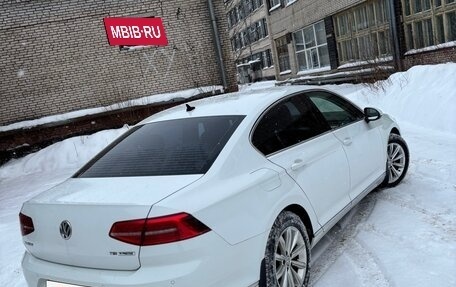 Volkswagen Passat B8 рестайлинг, 2015 год, 1 595 000 рублей, 11 фотография