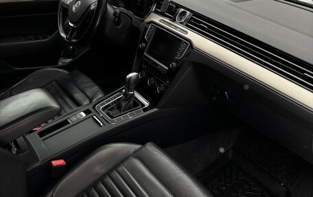 Volkswagen Passat B8 рестайлинг, 2015 год, 1 595 000 рублей, 19 фотография