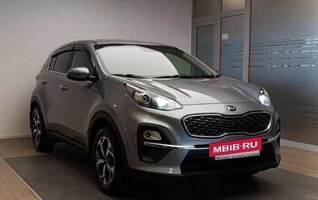 KIA Sportage IV рестайлинг, 2020 год, 2 409 000 рублей, 3 фотография