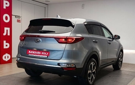 KIA Sportage IV рестайлинг, 2020 год, 2 409 000 рублей, 4 фотография