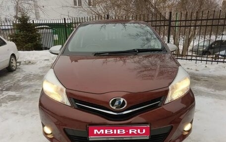 Toyota Vitz, 2013 год, 885 000 рублей, 1 фотография