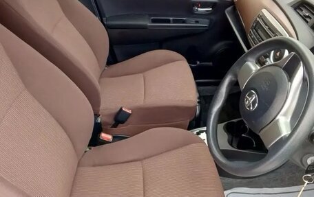 Toyota Vitz, 2013 год, 885 000 рублей, 14 фотография